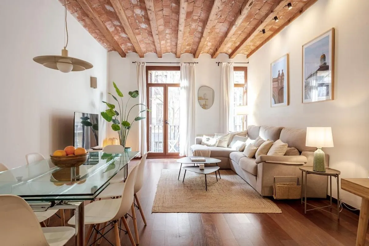 New Charming & Cozy Gem Central Location Barcelona